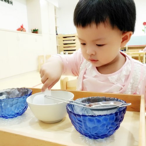 早教老师，也教不好总请假的孩子
